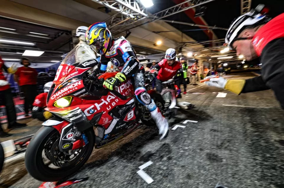 Yoshimura sert motul dẫn đầu bảng xếp hạng bol d’or, sáng kiến ​​giành danh hiệu ewc cùng bmw